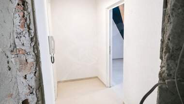 Verkauf - Wohnung in Wazrajdane,  Burgas