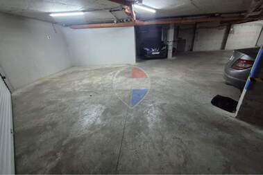 Închiriere - Apartament în Obștiinata,  Varna