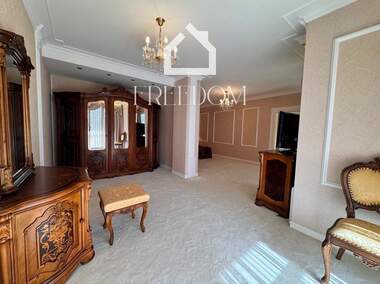 Продажа - Квартира в Святые Константин и Елена,  Варна
