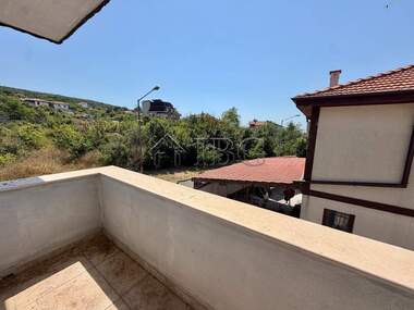 For sale - House in Kosharitsa,  Burgas