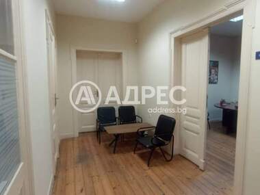 Ενοίκιο - Γραφείο σε Център,  Пловдив