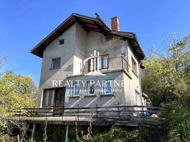 For sale - House in Klenovik,  Pernik