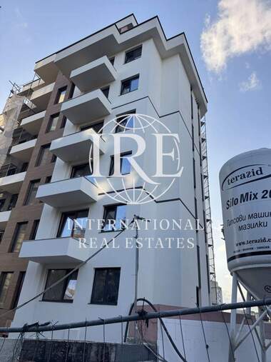 Продажба - Апартамент в Бриз,  Варна
