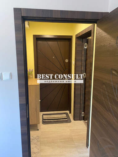 Închiriere - Apartament în Zdraveț Iztok,  Ruse