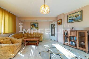 For sale - Apartment in Liatno kino Trakia,  Varna