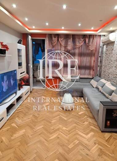 Продажба - Апартамент във Възраждане 1,  Варна