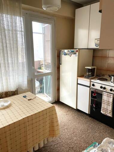 For sale - Apartment in Charodeyka - Iug,  Ruse