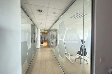 For rent - Office in Manastirski livadi-Iztok,  Sofia