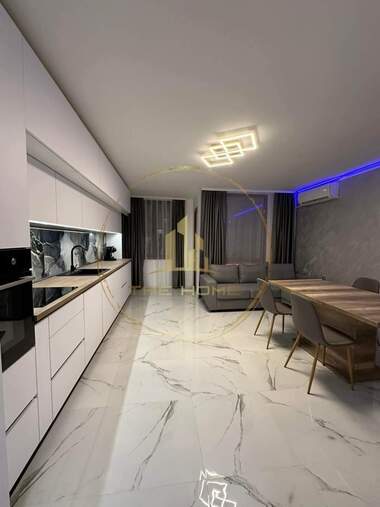 Kira - Apartman olarak Vazrajdane 1,  Varna