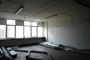 For sale - Warehouse/Storage Unit in Promishlena zona - Zapad,  Veliko Tarnovo