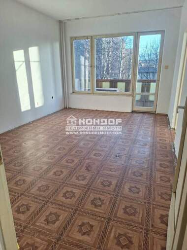Продажба - Апартамент в Кючук Париж,  Пловдив