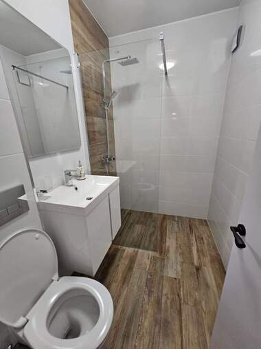 Închiriere - Apartament în Hristo Smirnenski,  Plovdiv