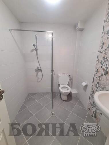 Vânzare - Apartament în Văzrajdane,  Ruse
