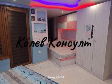 Vânzare - Apartament în Țentăr,  Haskovo