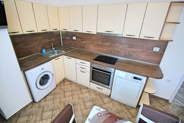 Miete - Wohnung in Zentar,  Burgas