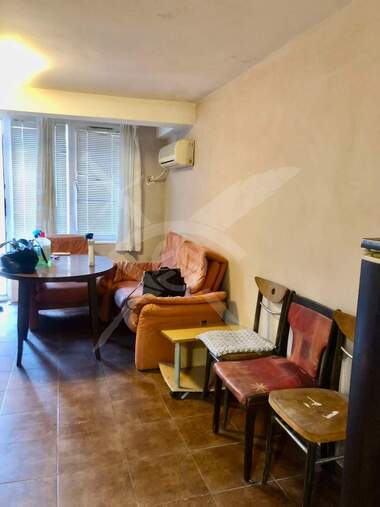 Închiriere - Apartament în Levski,  Varna