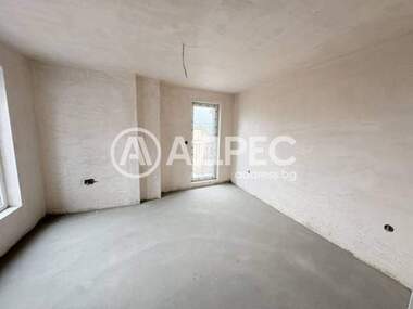 Vânzare - Apartament în Avtogara,  Varna