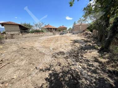 For sale - House in Karavelovo,  Plovdiv