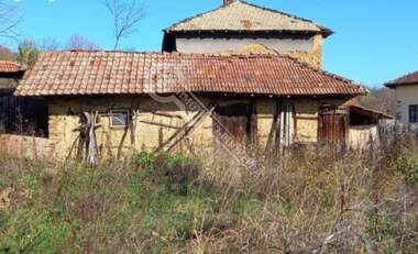 Продажба - Къща в Маневци,  Габрово