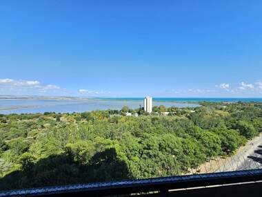 Продажба - Апартамент в Зорница,  Бургас