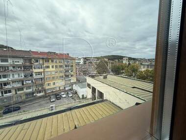 Продажба - Офис в Център,  Габрово