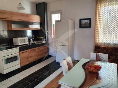 Kira - Apartman olarak Iujen,  Plovdiv