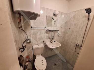 For rent - Apartment in Kolhozen pazar,  Varna