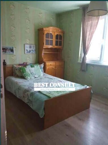 Închiriere - Apartament în Hășove,  Ruse