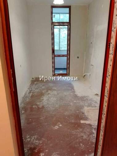 Vânzare - Apartament în Diana,  Iambol