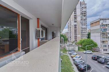 Vânzare - Apartament în Zornița,  Burgas