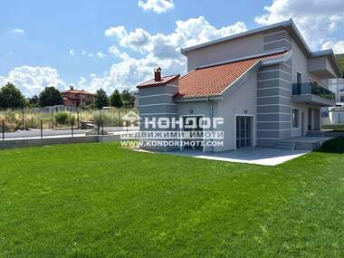 Продажба - Къща в Белащица,  Пловдив