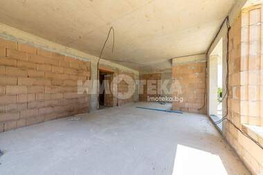 For sale - Apartment in Alen mak,  Varna