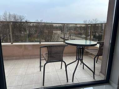 Închiriere - Apartament în Mladejki hălm,  Plovdiv
