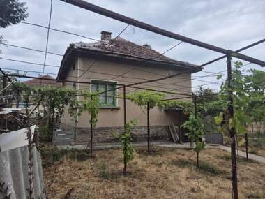 Vânzare - Casă în Botunia,  Vrața