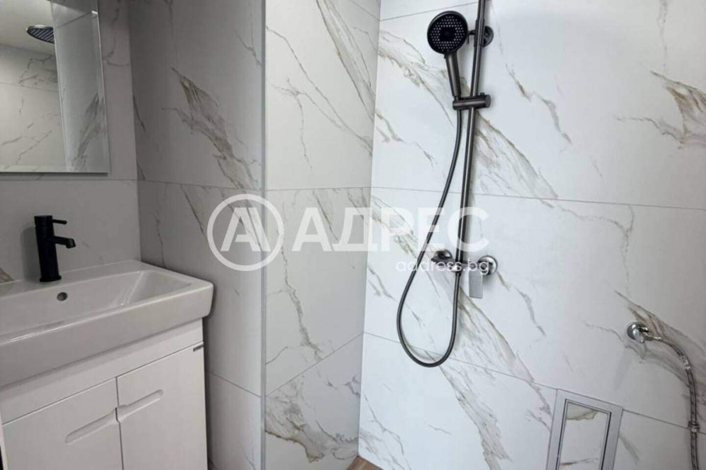 Двустаен Апартамент в Колхозен пазар, Варна – снимка 5
