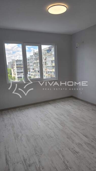 For sale - Apartment in Vazrajdane 2,  Varna