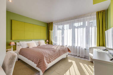 Kira - Apartman olarak Oborishte,  Sofia