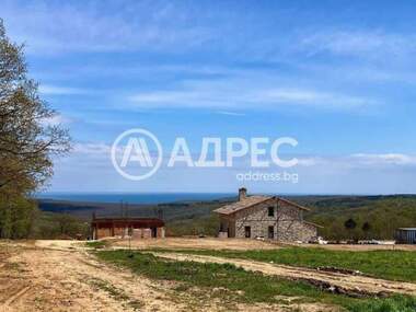 For sale - House in Priseltsi,  Varna
