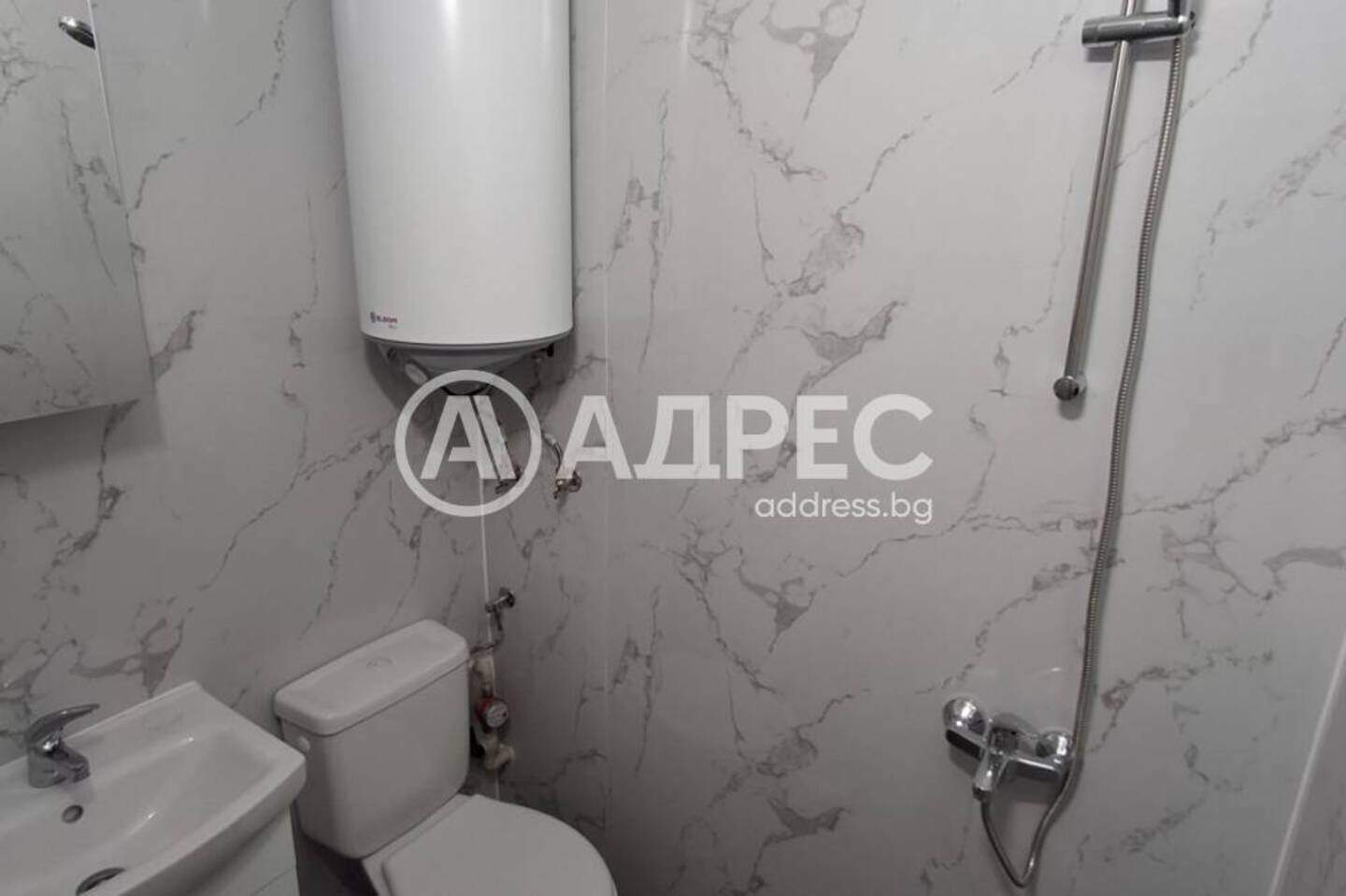 Cu o cameră Apartament în Zimno kino Trakia, Varna – fotografia 5