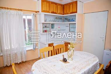 Продажба - Къща в Център,  Враца