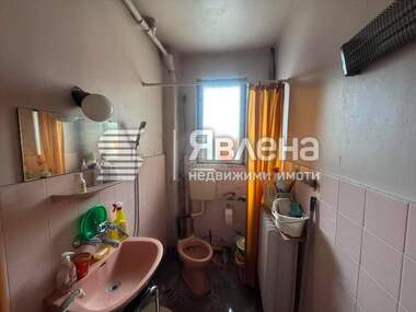 Продажа - Квартира в Център,  Ямбол