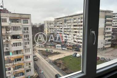 Vânzare - Apartament în Avtogara,  Varna