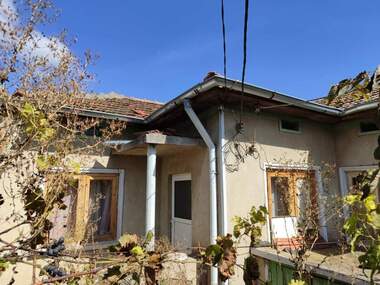 For sale - House in Ovcharovo,  Dobrich