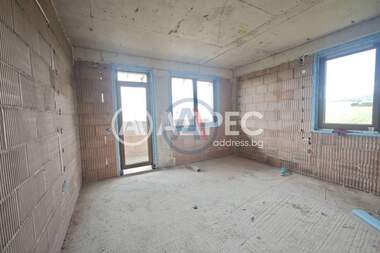 For sale - House in Prolesha,  Sofia Oblast