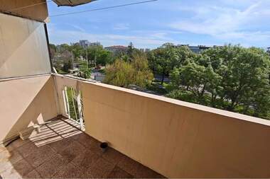 For rent - Apartment in Centralen iujen raion,  Ruse