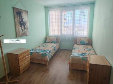 Miete - Wohnung in Üjen,  Plowdiw