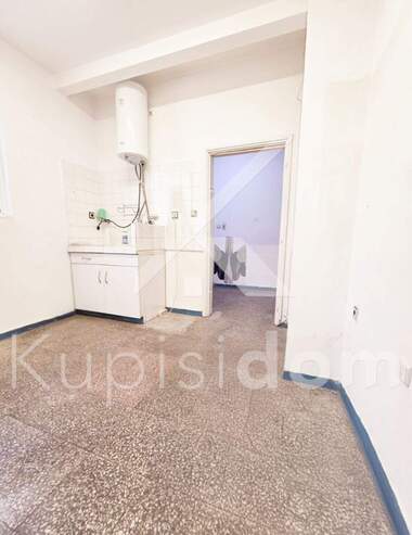 Наем - Магазин в Аязмото,  Стара Загора