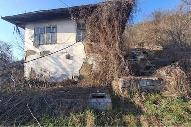 Продажба - Къща в Дебелец,  Велико Търново