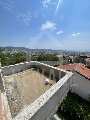 Vânzare - Apartament în Vinița,  Varna