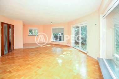 For sale - House in Ivaniane,  Sofia